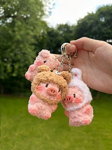 Handmade Pig Crochet Keychain, Woven Bag Charm, Cute Animal Toy, Soft Yarn Plushie, Decorative Gift for Her, Gift for Him, Birthday Gift - Etsy