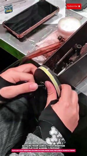 Flip Flop Strap Inserting Machine 60 Pairs/Hour Tool for Sandal Manufacturing