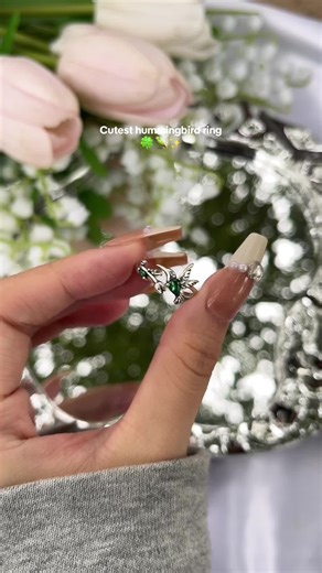 Adorable Hummingbird Ring Design for Lucky Jewelry Lovers
