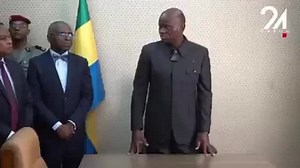 2.2K views · 2.8K reactions | Absentéisme au Gabon : colère de Brice Oligui Nguema après une descente inopinée lundi au ministère de l’Emploi, de la Fonction publique et du Travail. | AfrikMag | Facebook