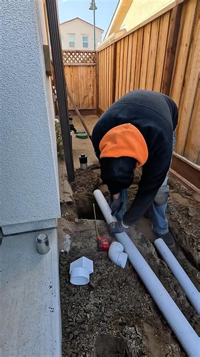 Water control is everything 💧🔧 We’re installing proper drainage to keep this project solid for years to come—directing water where it belongs and protecting the foundation before anything else goes in. No shortcuts, just smart prep for a long-lasting result 💪🧱 This is how you build it right. #DrainageInstallation #ProperDrainage #Hardscape #Hardscaping #SitePrep #FoundationProtection #LandscapeConstruction #OutdoorLiving #ConstructionLife #ContractorLife #BuildItRight #NoShortcuts #WaterMana