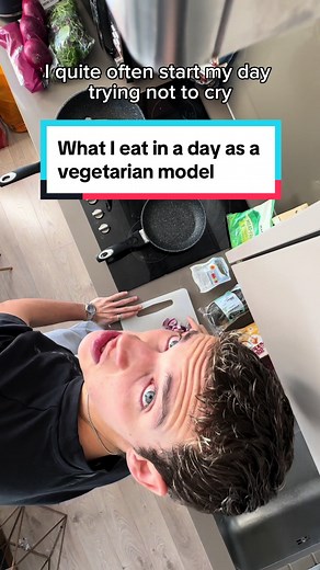 What I Eat in a Day as a Vegetarian Model