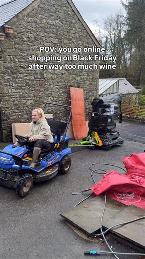 Everyone said do not buy a digger that is too small and do not buy one from China. So I got drunk while online shopping on Black Friday and here we are 🤣 | Jen Lewis