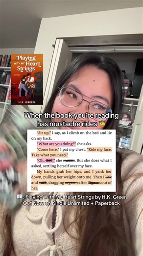 📖: PLAYING WITH MY HEART STRINGS Out now on KU paperback A romantic comedy set on a reality dating show inspired by The Bachelor and The Voice between a country music superstar and a publicist for the TV production company who are forced to join the show to save their careers. What to expect: 🌹 Reality TV Show (The Bachelor meets The Voice) 🎤 Country Singer MMC 📋 Publicist turned Contestant FMC ❤️‍🔥 Forced Proximity 🎬 Lots of Romantic Tension 🤫 Hidden Identity 👀 Sneaking Around/Secret Da