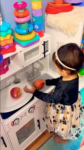 Truly A Heartwarming Baby Doll🍡🍇 Good Baby cutting an apple for her little sister #viral #trending