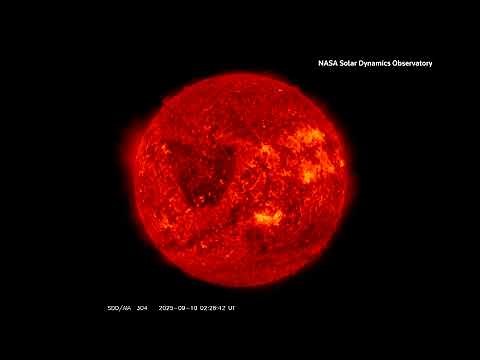 Aurora borealis lights up skies as experts explain solar storm impacts | REUTERS