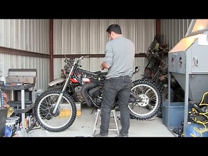 Time-lapse Build: 1976 Yamaha YZ125 Vintage Dirt Bike