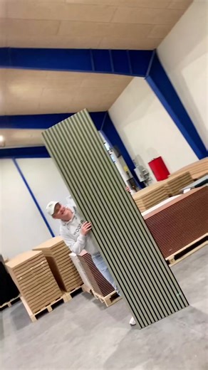 Our Akupanel was created with the purpose of improving people’s favorite spaces. A great space can give you tingles. And the WoodUpp fam is here to show you that a few Akupanels truely go a long way in improving any space. Not a handyman? Not a problem! Take a look at these three hassle-free and easy DIY projects to help you get started. 😉 #akupanel #slatwall #woodupp #diy #lamelwall #doityourself