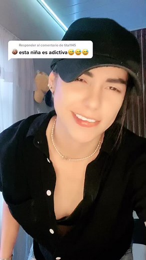 Engaging Hand Movements and Gestures in Response Video