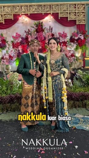 WEDDING ORGANIZER - WO KLATEN JOGJA SOLO DAN SEKITARNYA on Instagram: "Janji suci pernikahan mbak Danisa & mas Aldi, doa-doa terbaik dipanjatkan untuk keduanya💕 Kolaborasi vendor terbaik : Wedding Organizer : @nakkulaweddingorganizerklaten MUA : @wulanluvena Henna : @lita.henna.art Rias Keluarga : @caladenia.makeup Dekorasi : @sonydecoration Foto : @faralljibrill_official Video Cinema : @pixel.project_ MC Akad : @bagusmunadiputra MC Resepsi : @anditotio Entertainment : @starsyndrome_band Sound 