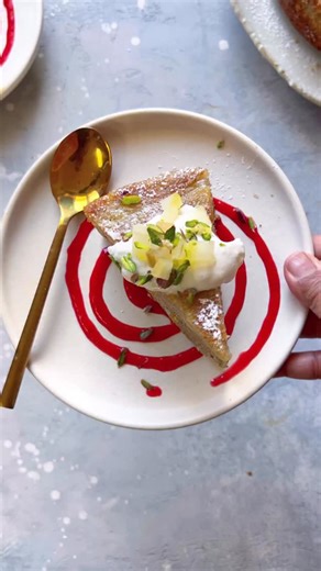 One of my favorite holiday desserts from the blog is this Saffron-Cardamom Poached Pear and Thandai Upside Down Cake. It is a mouthful, but a visually pleasing and flavorful holiday cakes. It starts off with saffron, cardamom and star anise poached pears - with the prettiest orange hue to it. The cake has a Thandai Masala consisting of powdered nuts, spices and rose petals - oh so fragrant and one of my favorite masalas everrrr! It also has orange zest which brightens up the cake flavor profile.