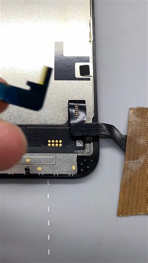 How to restore the iPhone True-Tone display and remove pop-up notification warning by replacing the screen IC？ #iphonerepair #phonerepair #mobilerepair #screenrepair #microsoldering | REWA Tech
