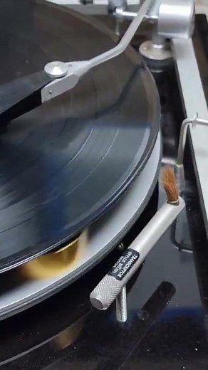 Transcriptors turntable demo (early 1960's made in Great Britian)