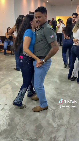 Aprenda Forró Piseiro com Alegria!