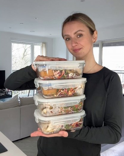 John Lewis & Partners on Instagram: "Nothing says organised like meal prepping 🥘 Set the tone for a fresh week with a Sunday reset. A clean space, prepped meals, and simple routines make all the difference. 📸@hannnahtucker #JLHome Product Codes 🔎 Magimix 4200XL Premium Food Processor - 85541002 John Lewis Fusion Acacia Wood Salad Bowl - 62121106 John Lewis Fusion Acacia Wood Salad Servers - 62121903 John Lewis Airtight Leak-Proof Glass Storage Container - 84595608 Eva Solo Fridge Carafe - 730