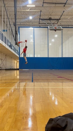 5,10” Dunking on 10 feet #shorts #basketball #dunk #verticaljump