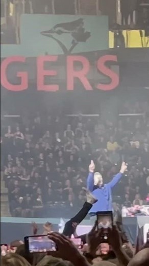 Break Stuff- Limp Bizkit, live in Toronto on the M72 Tour 2025