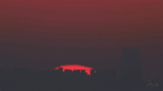 太阳发绿光？罕见的太阳“绿闪”现象