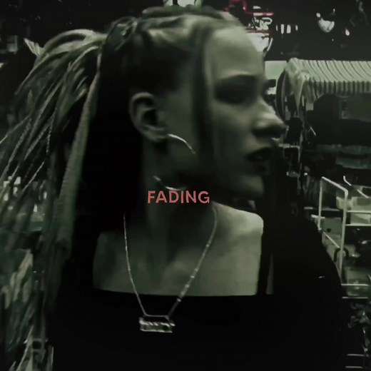 Tracy Freeland and Evie Zamora Relationship: Exploring Thirteen Movie Characters