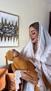 ✨ Mommy & Me Arabia ✨ 💵 السعر: 🇦🇪 AED 280 | 🇸🇦 SAR 266 | 🇶🇦 QAR 258 | 🇯🇴 JOD 51 | 🇴🇲 OMR 28 | 🇰🇼 KWD 22 | 🇧🇭 BHD 27 | 🇺🇸 USD 71 | 🇪🇬 EGP 2187 ‎فستان ماكسي مكشكش للأمومة والرضاعة بأكمام طويلة، أنوثة وأناقة لا تُقاوم لكِ ولطفلك! ‎💖 3 في 1 طقم مثالي: 👗 فستان طويل مكشكش 🍼 بطانية قماط ناعمة 👶 كاب لطيف للطفل ‎🤱 صديقة للرضاعة ‎🤰 مثالية للحمل وما بعده ‎📏 المقاسات: S-M-L-XL-XXL-Free ‎📐 الطول: (52-54-56-58-60) بوصة ‎🧕 متوفر مع الحجاب ✨ Perfect for maternity & nursing – feel ele