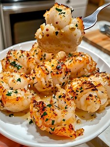 199K views · 1.9K reactions | Garlic Butter Lobster Bites 龍咽 This recipe was inspired by coastal weekend getaways, where lobster is always the go-to special treat—and trust me, it’s always a hit with my family! | Tasty Home Recipes | Facebook