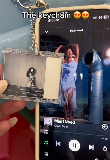 Personalized Music Keychains for Unique Gifts