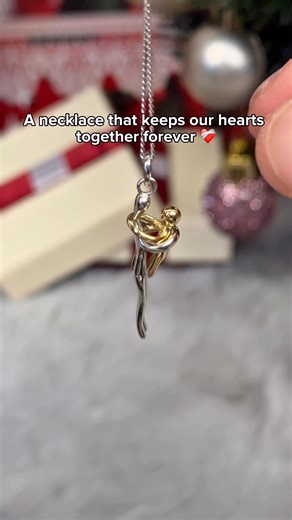 This necklace is more than a piece of jewelry, it’s a symbol of the strongest and purest love that exist: the love between a mother and her child. It represents every hug, every sacrifice, every sleepless night, every smile… Perfect for Mother’s Day, birthdays, Christmas or simply to say “ thank you mom for everything “ #momnecklace #necklace #ChristmasGift #giftformom #christmasgiftideas #JewelleryLovers #mom #safrarous | Safrarous.en