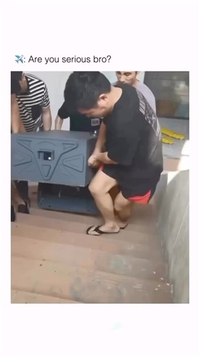 Those lasers ✈️🌜 Track: @kovenuk - Orbit 🎶 | DNBActive