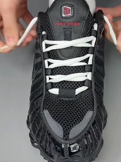 How to Lace Nike Shox for Optimal Style and Comfort