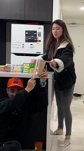 Pranking My Girlfriend with Texts: Funny Reactions Revealed