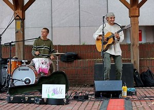 Berklee’s Thistle Brothers are making music for a cause - The Boston Globe