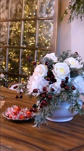 🎄 Beautiful & Easy Christmas DIY Floral Arrangement