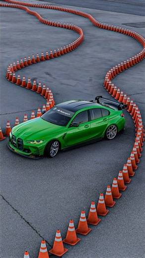 BMW vs 2x MERCEDES: IMPOSSIBLE DRIFT BETWEEN CONES 😱