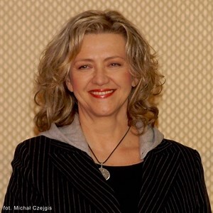 Pochodząca z Kielc wokalistka zespołu Pod Budą - Anna Treter odwiedzi rodzinne strony (video)