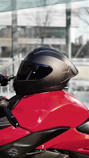 ILM Motorcycle Helmet MF510 Matte Black with large rear spoiler for reduced wind noise & drag.