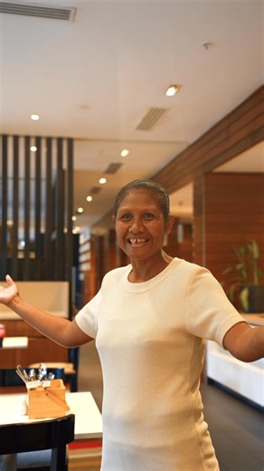 Short on time? We’ve got lunch covered. Our 𝐊𝟑𝟎 𝐄𝐱𝐩𝐫𝐞𝐬𝐬 𝐋𝐮𝐧𝐜𝐡 delivers fresh PNG flavors, fast service and a soft drink included — ideal for lunch on the go. 📍 Holiday Inn Express Port Moresby 🕦 Available Monday to Saturday, 11:30am–2:30pm | Holiday Inn & Suites Port Moresby