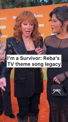 “A single mom who works two jobs, who loves her kids and never stops.” The Reba theme song has survived as an all-time great for more than 20 years. 📺: Reba on @Netflix and @hulu @Reba McEntire @melissapeterman #HappysPlace