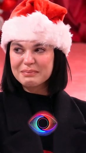 Big Brother Alb VIP Edition on Instagram: "Lore përlotet teksa lexon letrën për mamanë e saj: Ke aromë më të mirë se..."