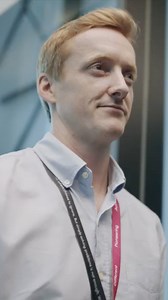 Scrub up. Our new Dyson V12s Detect Slim Submarine™ wet and dry...