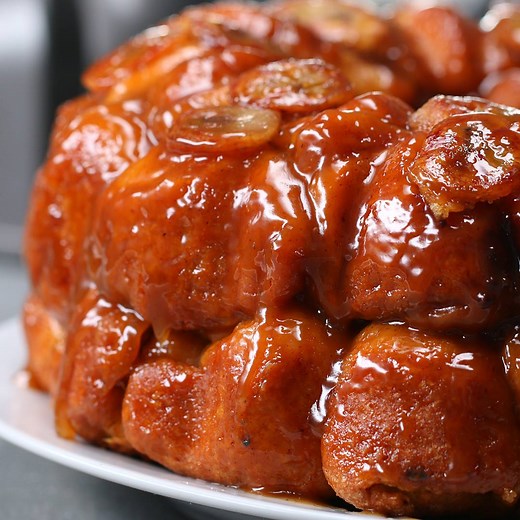 24M views · 48K reactions | Chocolate Chip Banana Monkey Bread FULL...