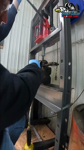 Press Fit WRIST Pin REMOVAL! Do it Yourself! #pistons #auto #automobile