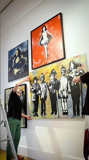 Take a behind-the-scenes look at our latest installation of Blek le Rat 🐀 #art #London #BlekleRat