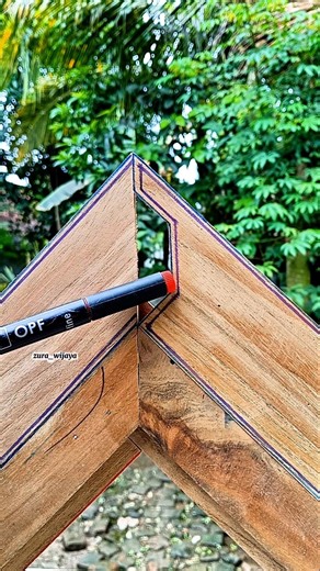 Invisible Reinforced Miter Joint Technique Explained. #Woodworking #Carpentry #DIYWood #WoodTricks