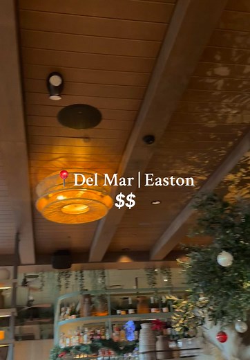 Del Mar Restaurant Review: Mixed Experience in Easton