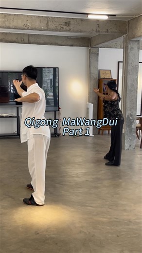 Qigong MaWangDui - Part 1. Class live share from Fangyuan Taichi Center Master Ping. From Beginner to Teacher: Train TaiChi with Master Ping in China. DM me on my homepage for more inf. #TaiChi,#QiGong,#FangYuanTaiChi,#MasterPing ,#TaiChiWeapons ,#TaiChiTraining,#TeacherTraining,#TaiChiCertificate ,#TaiChiLife ,#MartialArtsJourney ,#LearnTaiChi ,#TaiChiInChina | FangYuan Tai Chi Centre