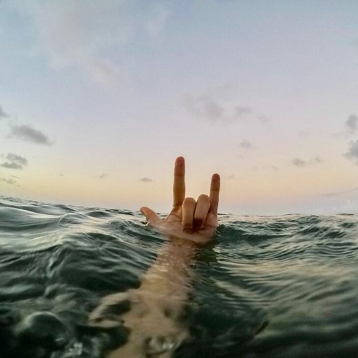 "I Love You" Hand Sign VS The "Devil's Horn" Sign - All The Differences