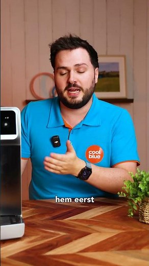 Deze koffiemachine met melkopschuimer maak je wel heel makkelijk schoon!
