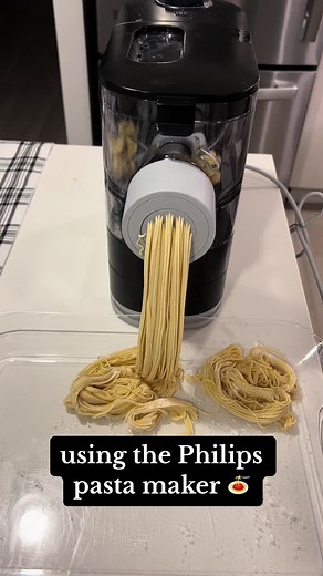 Making Fresh Pasta with the Philips Pasta Maker