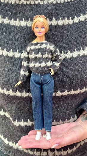 Knit: Heimathafen Sweater for Barbie 🩶