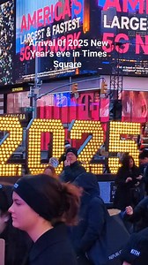 Arrival of 2025 New Year's Eve Numerals in Times Square, New York City. Welcome to New Year 2025. #newyearseve #2025 #reels #timessquare | USA Travel Lovers